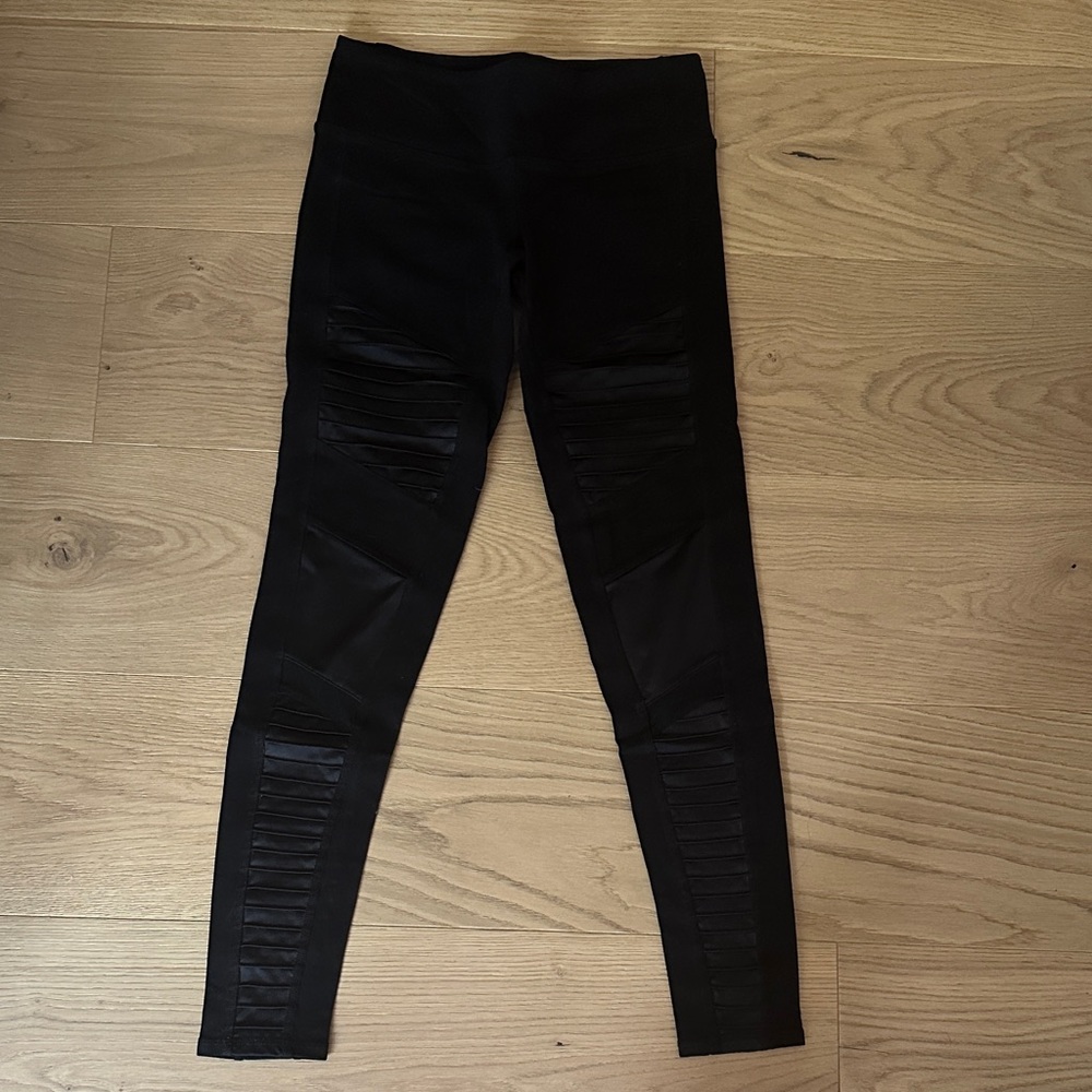 ALO Yoga Black Ribbed Detail High-Waist Leggings
